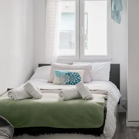 Enjoy Valencia: Deluxe With Terrace アパート バレンシア