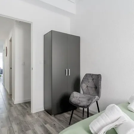 Enjoy Valencia: Deluxe With Terrace * バレンシア